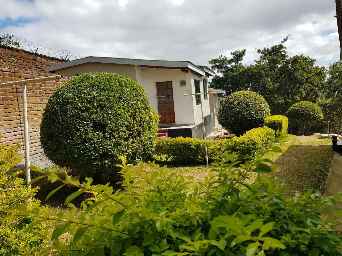 Chinyonga Guesthouse Limbe Екстер'єр фото